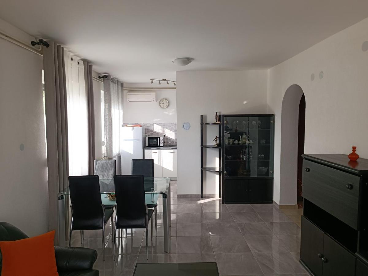 Apartments Mira Krk Krk Town Dış mekan fotoğraf