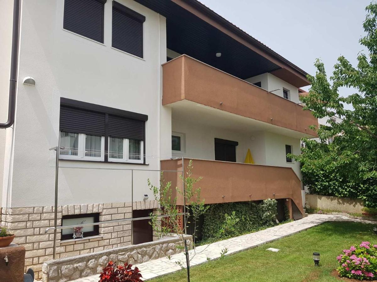 Apartments Mira Krk Krk Town Dış mekan fotoğraf